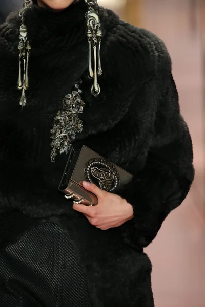 Look 3